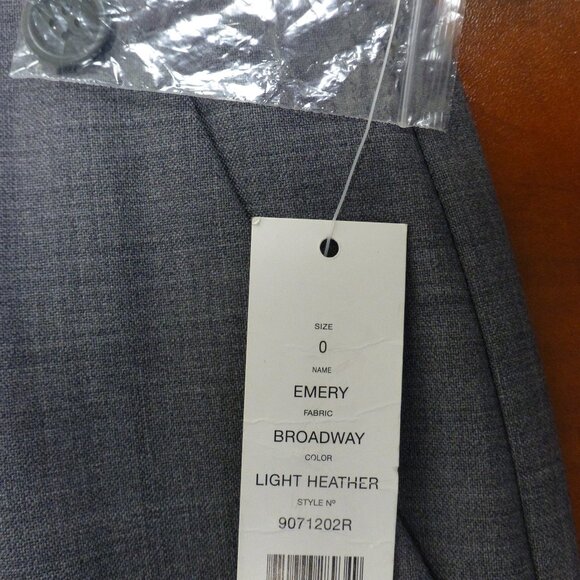 THEORY EMERY WOOL TROUSERS IN LIGHT GRAY SZ 0 NWT - Picture 7 of 7